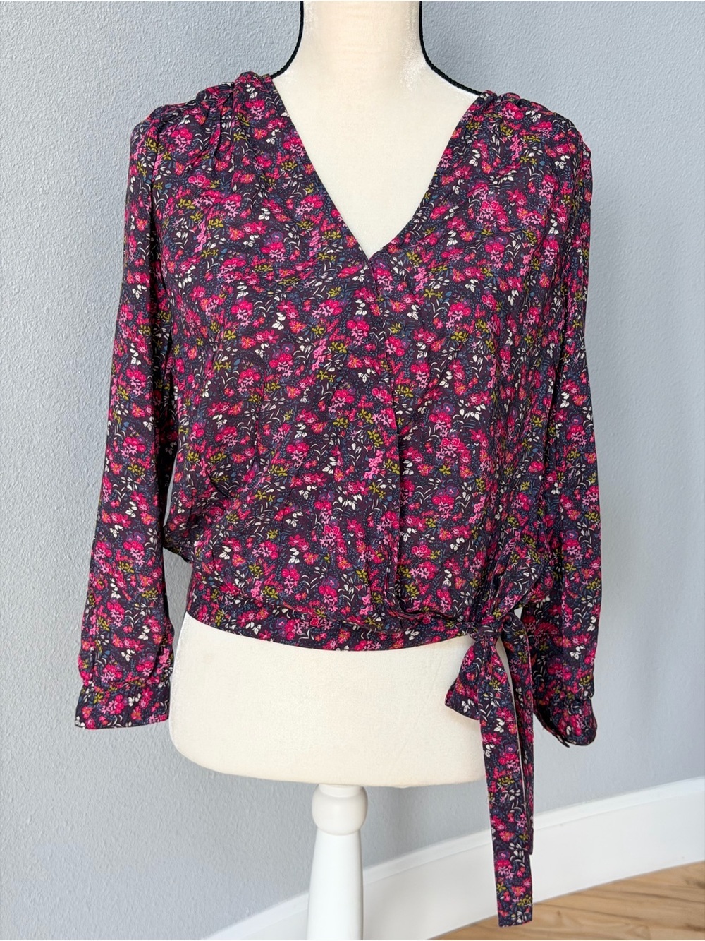 Lucky Brand Ditsy Floral Faux Wrap Blouse Long Sleeve Tie Side Top Size Small